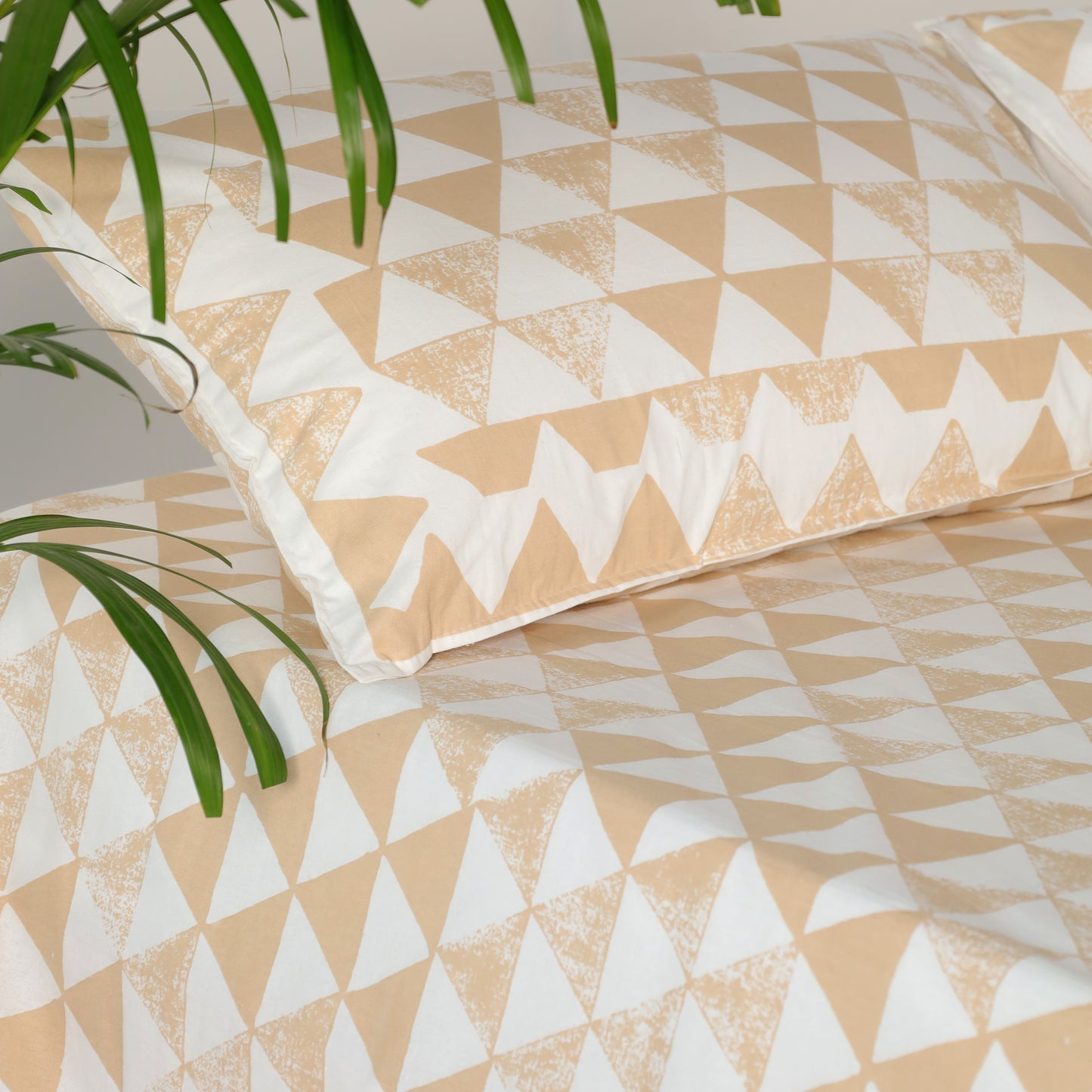 Amber Tri-Kon Cotton Bedsheet