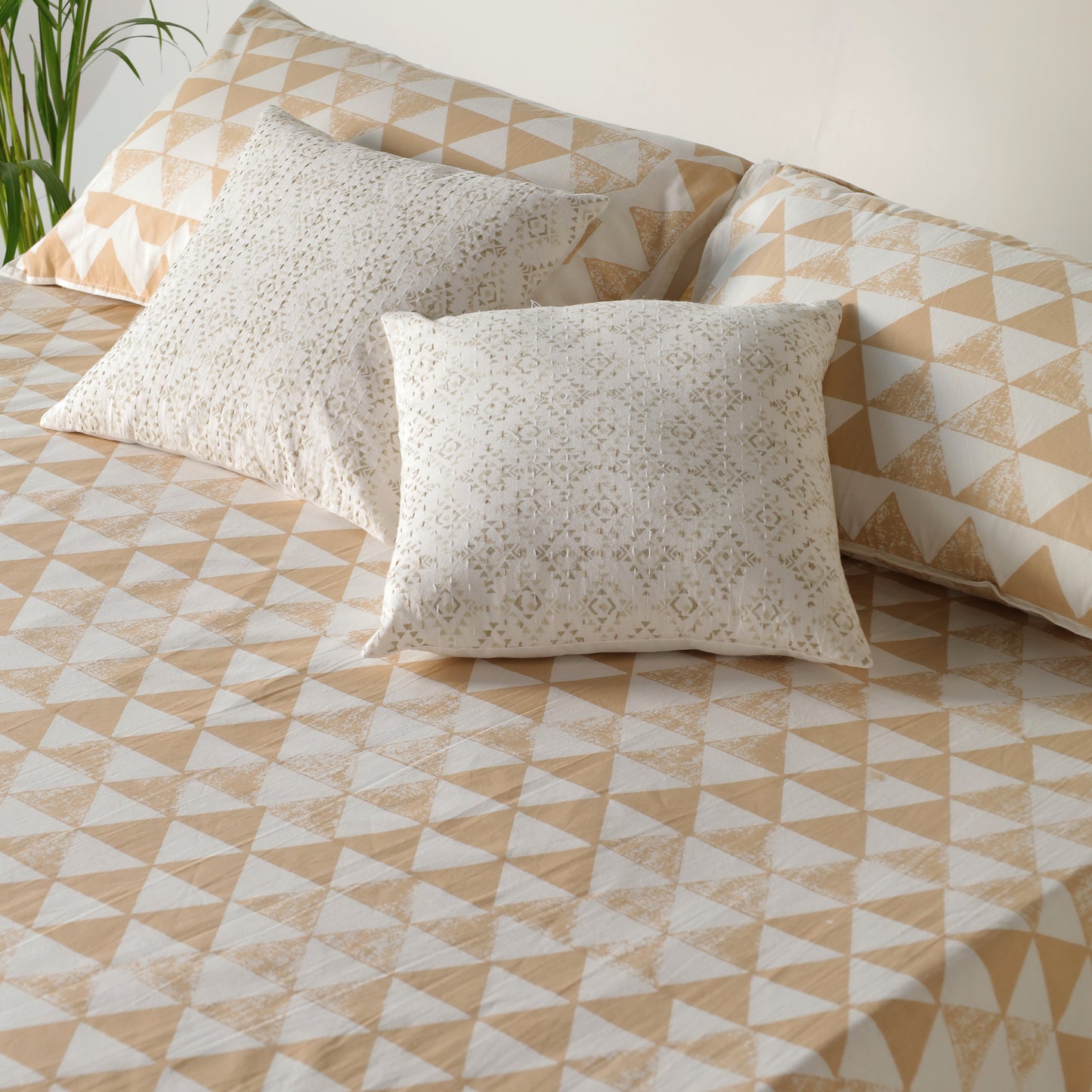 Amber Tri-Kon Cotton Bedsheet