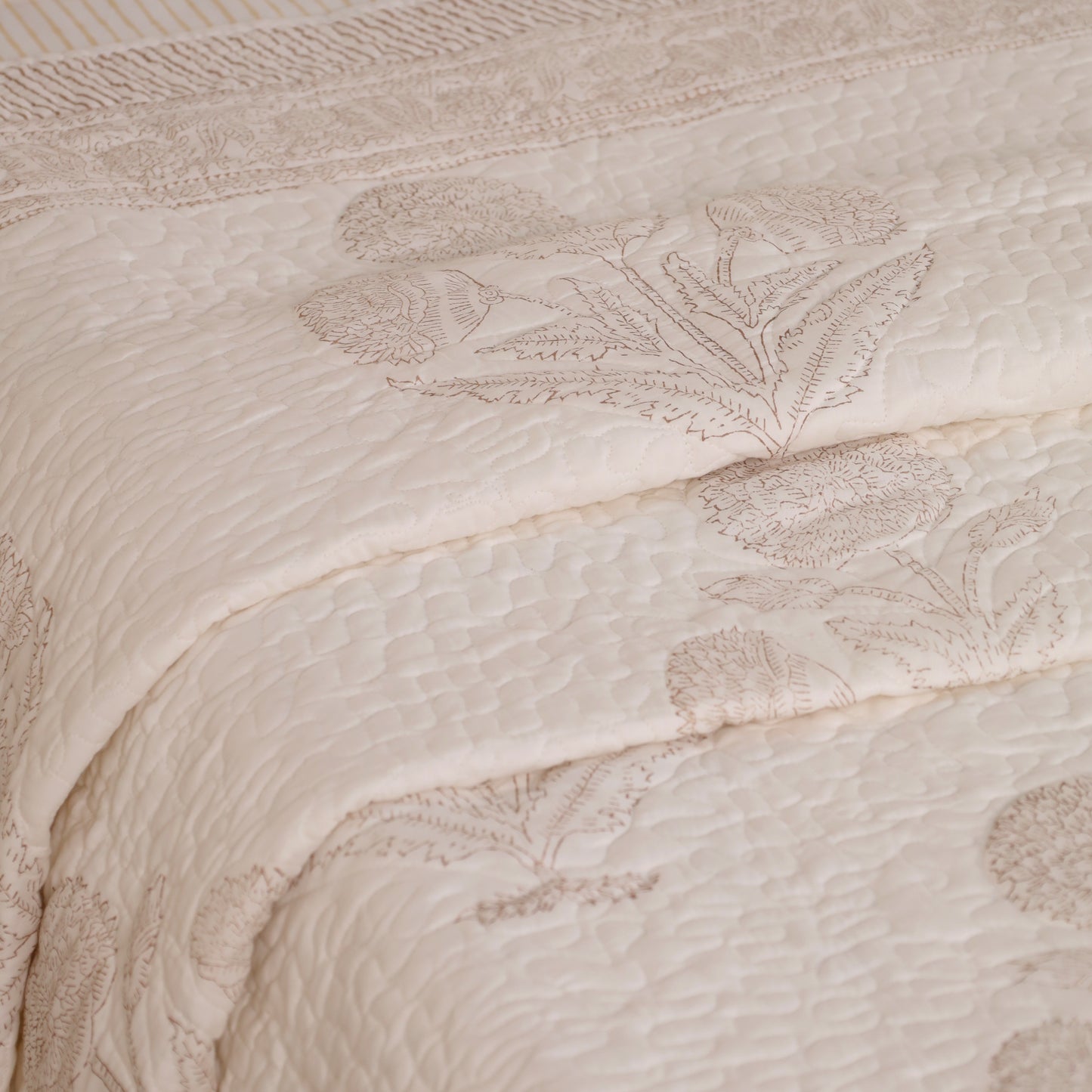 Mystique Poppy Cotton Bedcover