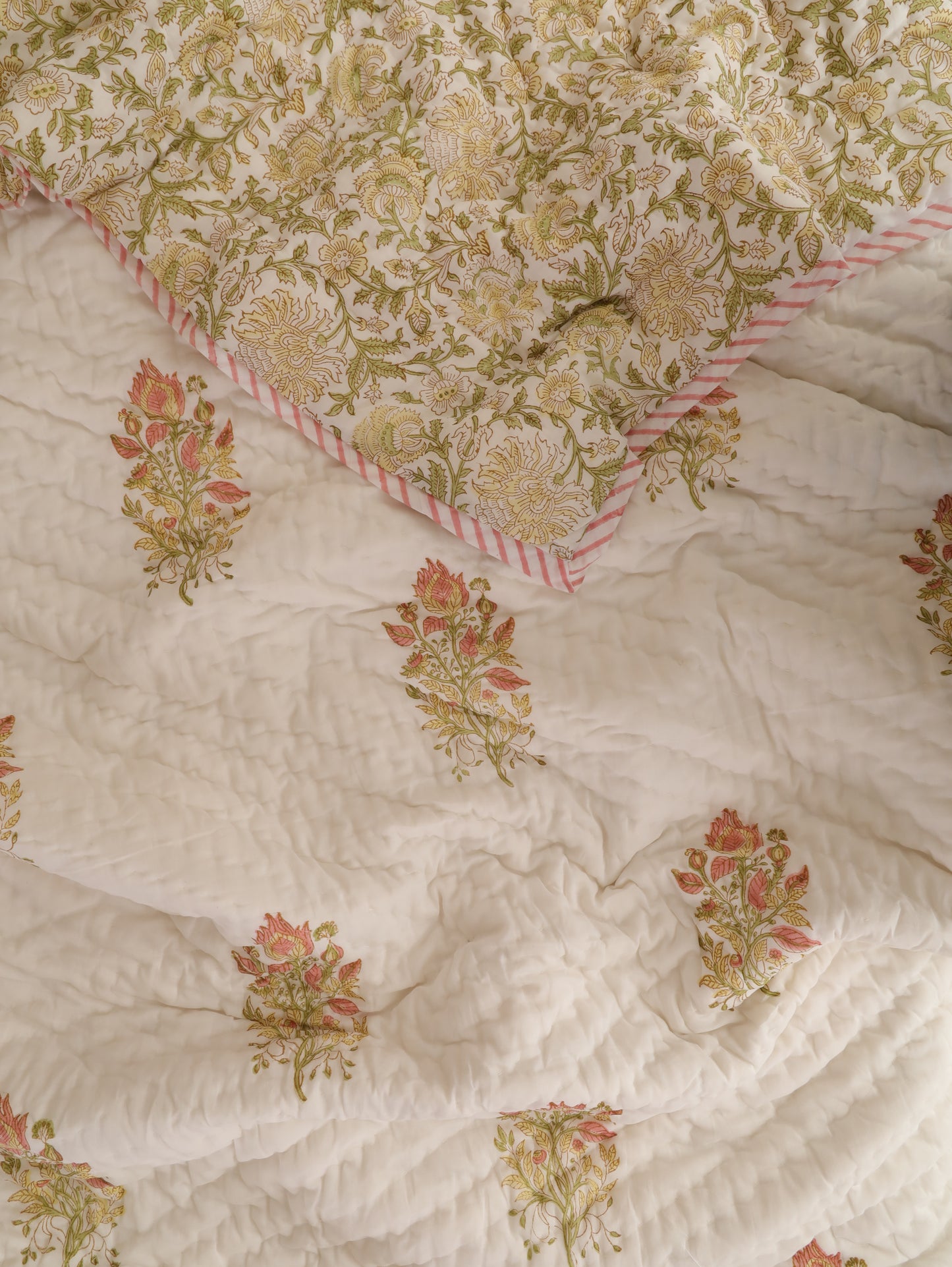 Valley of Flowers Cotton Quilt