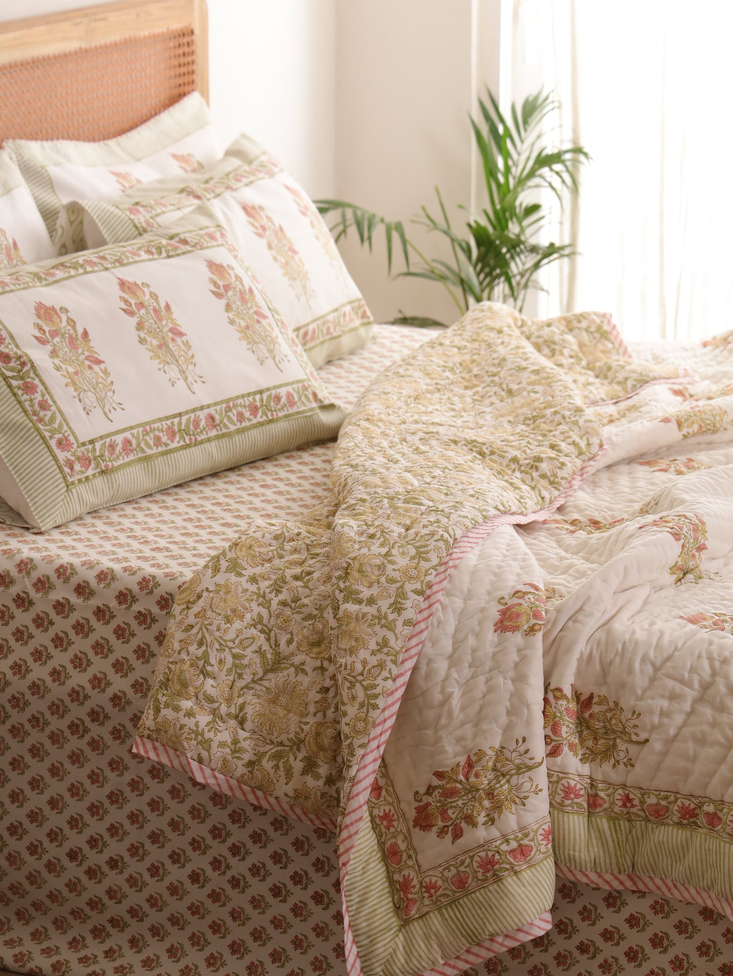 Valley of Flowers Cotton Quilt