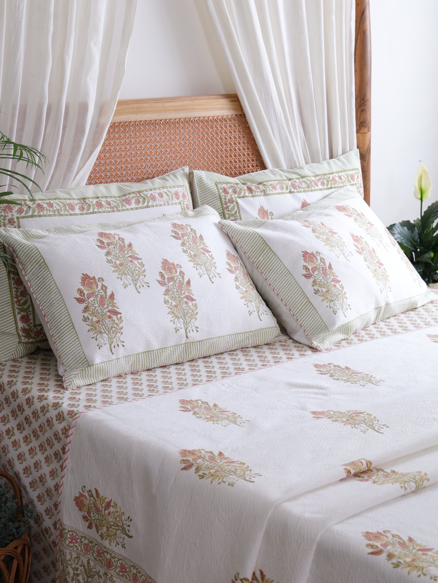 Valley of Flower Jacquard Bedcover
